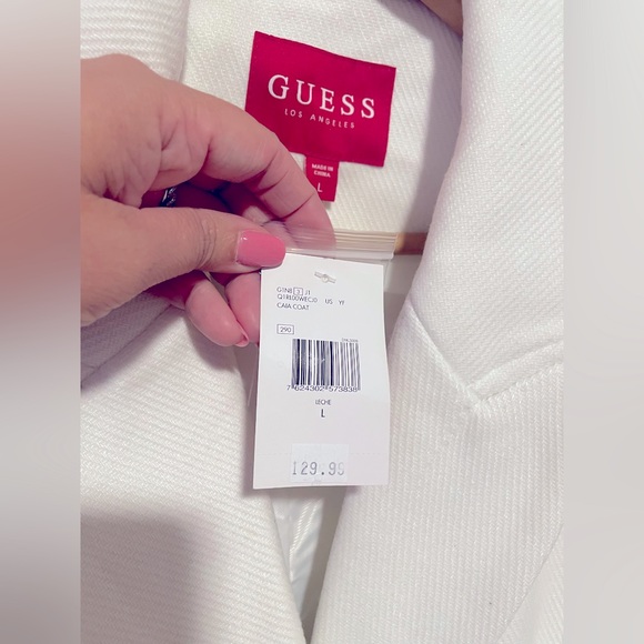 Guess white coat women’s large fur trim collar - Picture 3 of 7